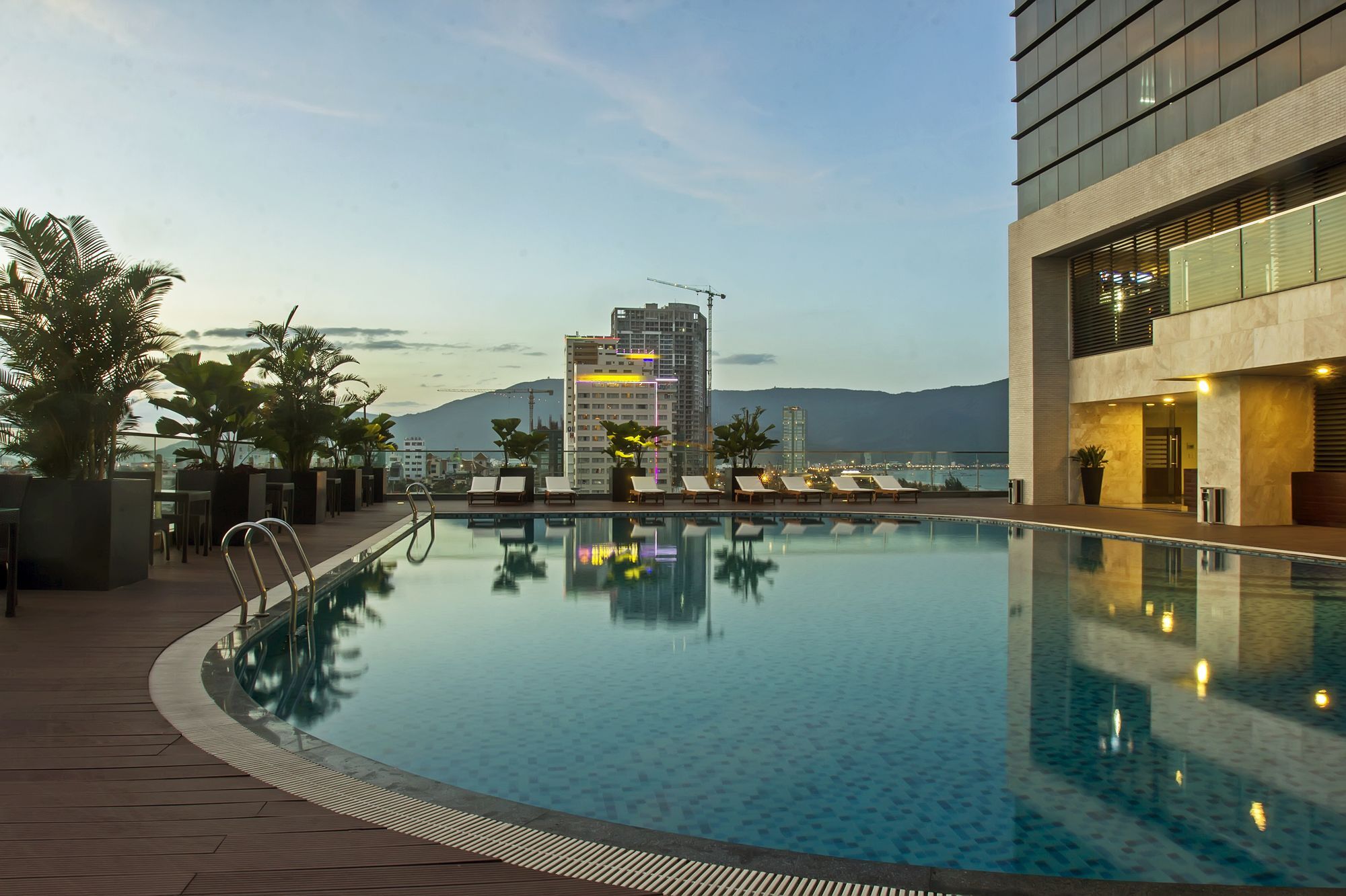 Hotel The Nalod Đà Nẵng Extérieur photo